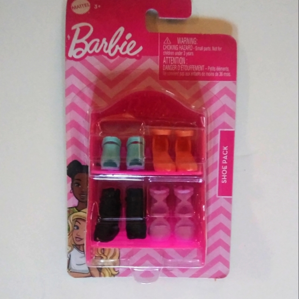 Mattel Barbie Shoe Pack With Shoe Shelf